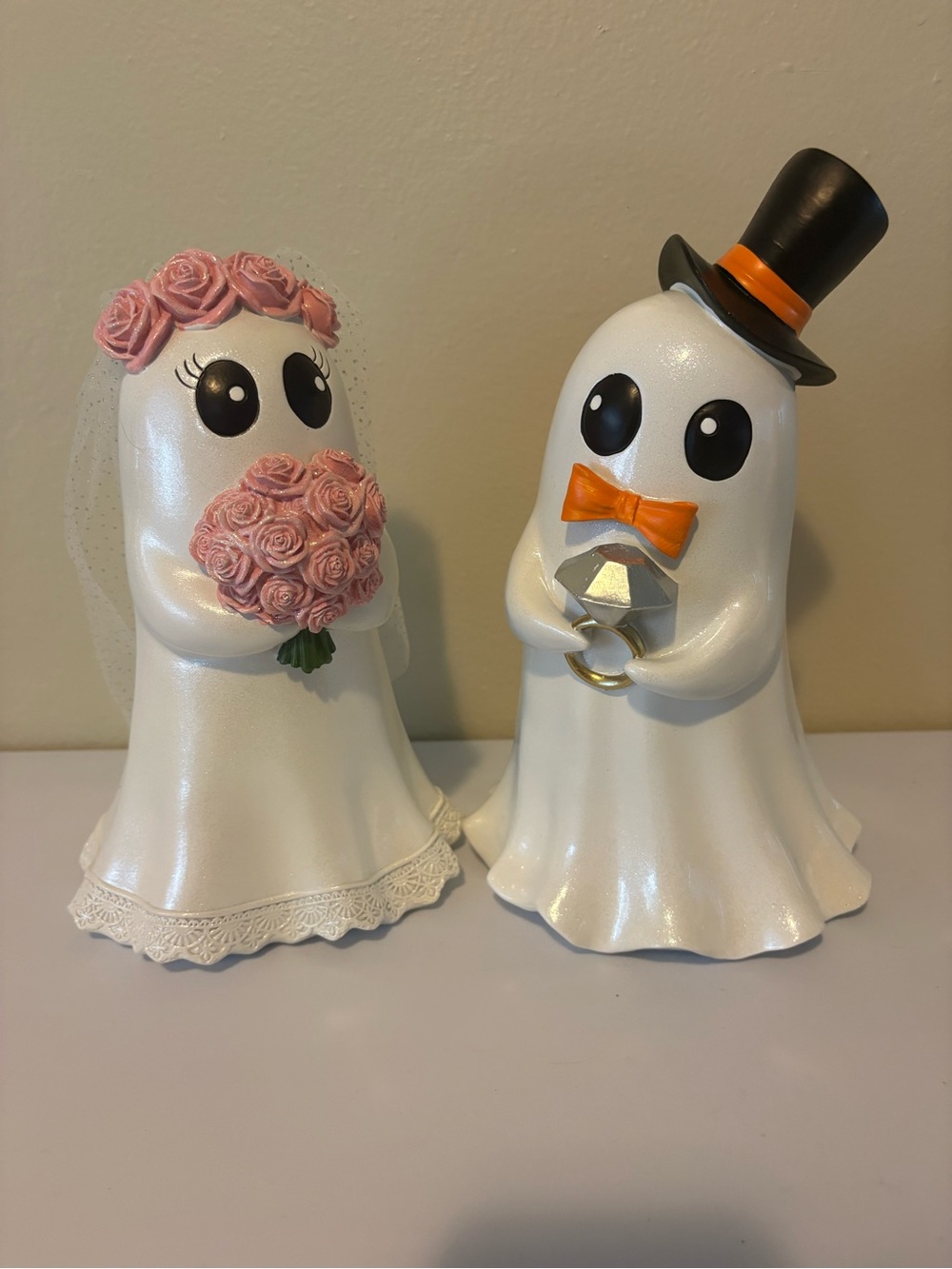 Ghost Bride & Groom Figurine Set Pink Rose Bouquet Halloween Decor